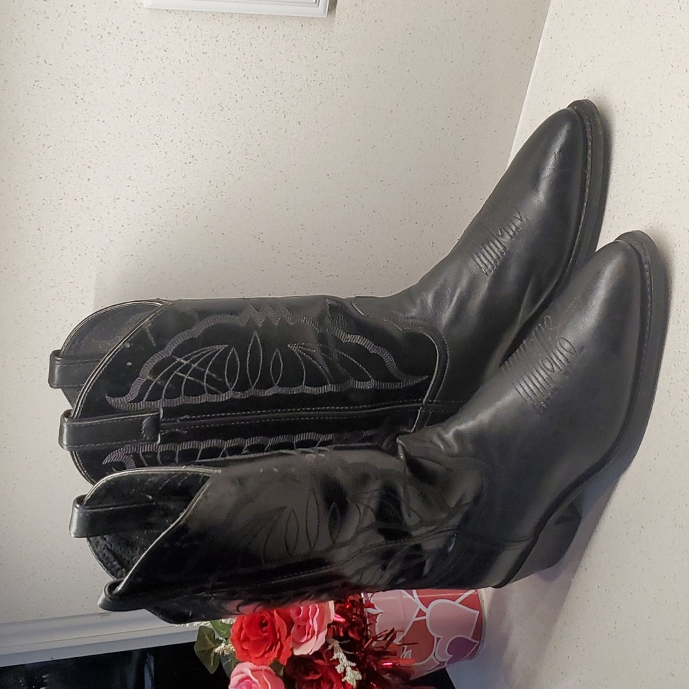 Mens NOCONA Leather cowboy boots (sz 10D)